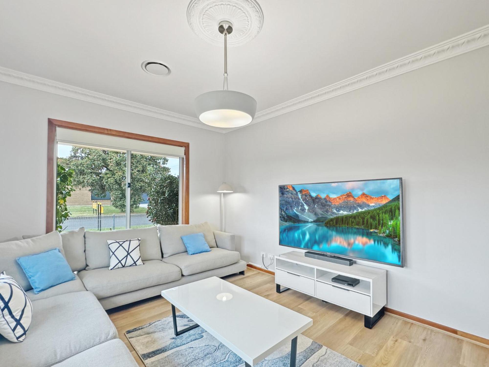4-Bed Beach House With Garden & Alfresco Dining Tomakin Exteriör bild